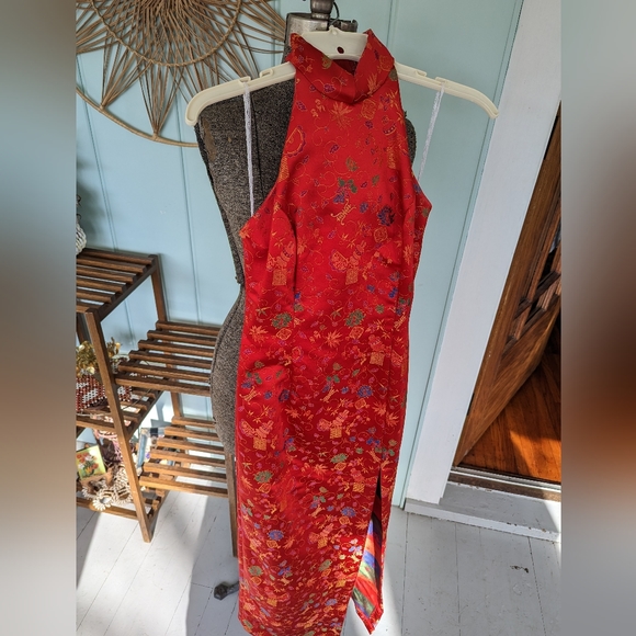 Vintage Red Cheongsam Dress - Picture 4 of 10
